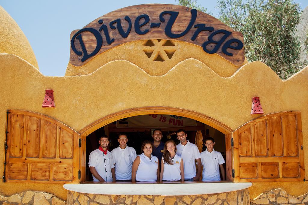 Dive Urge Hotel Dahab Bagian luar foto