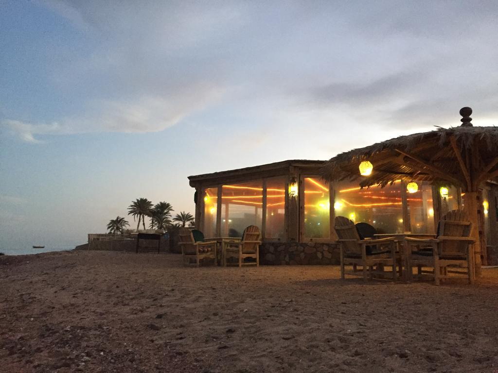 Dive Urge Hotel Dahab Bagian luar foto